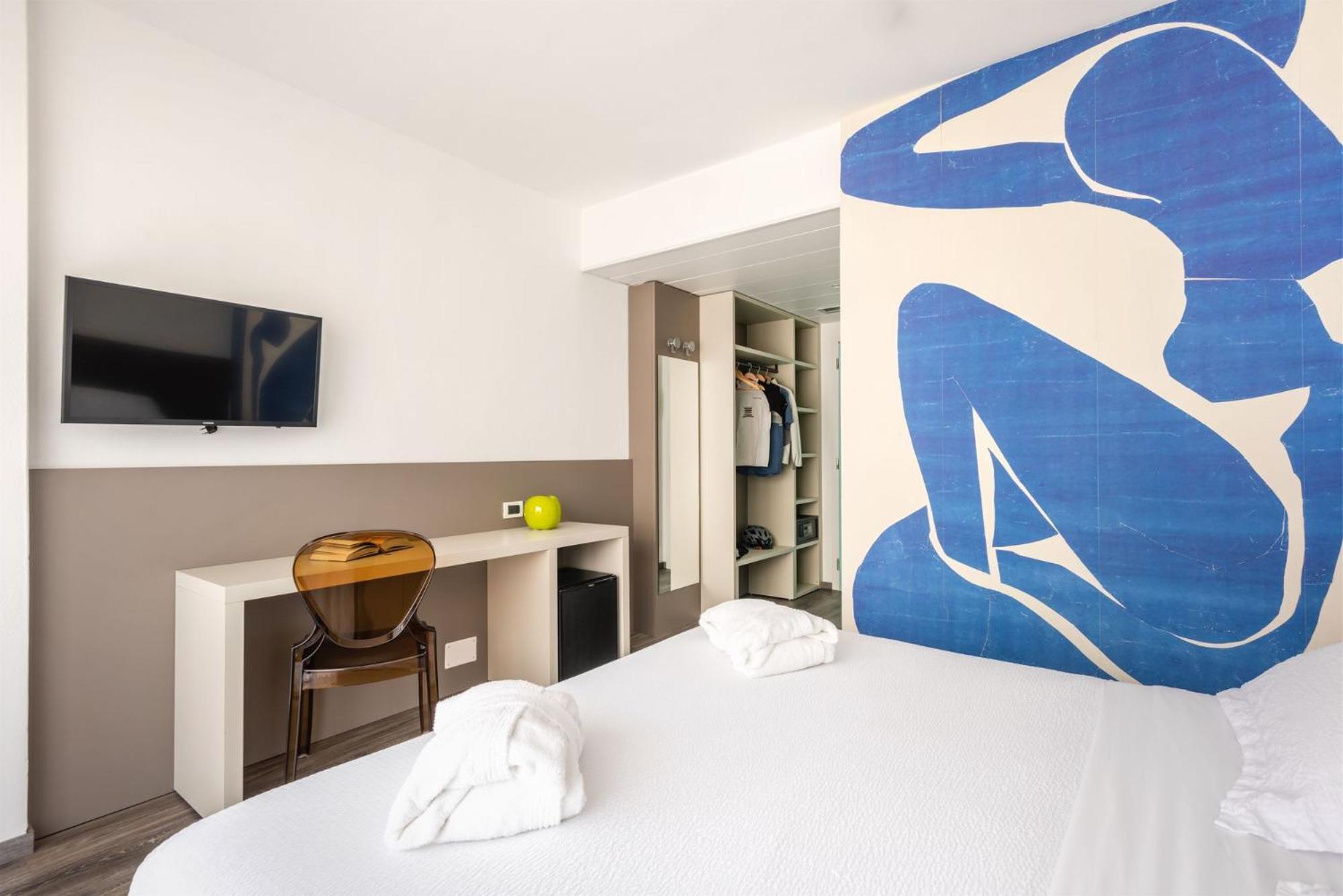 Hotel Gabry Riva del Garda Exterior photo